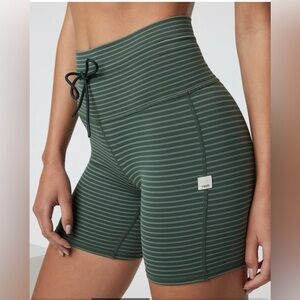 Vuori Striped Daily Short